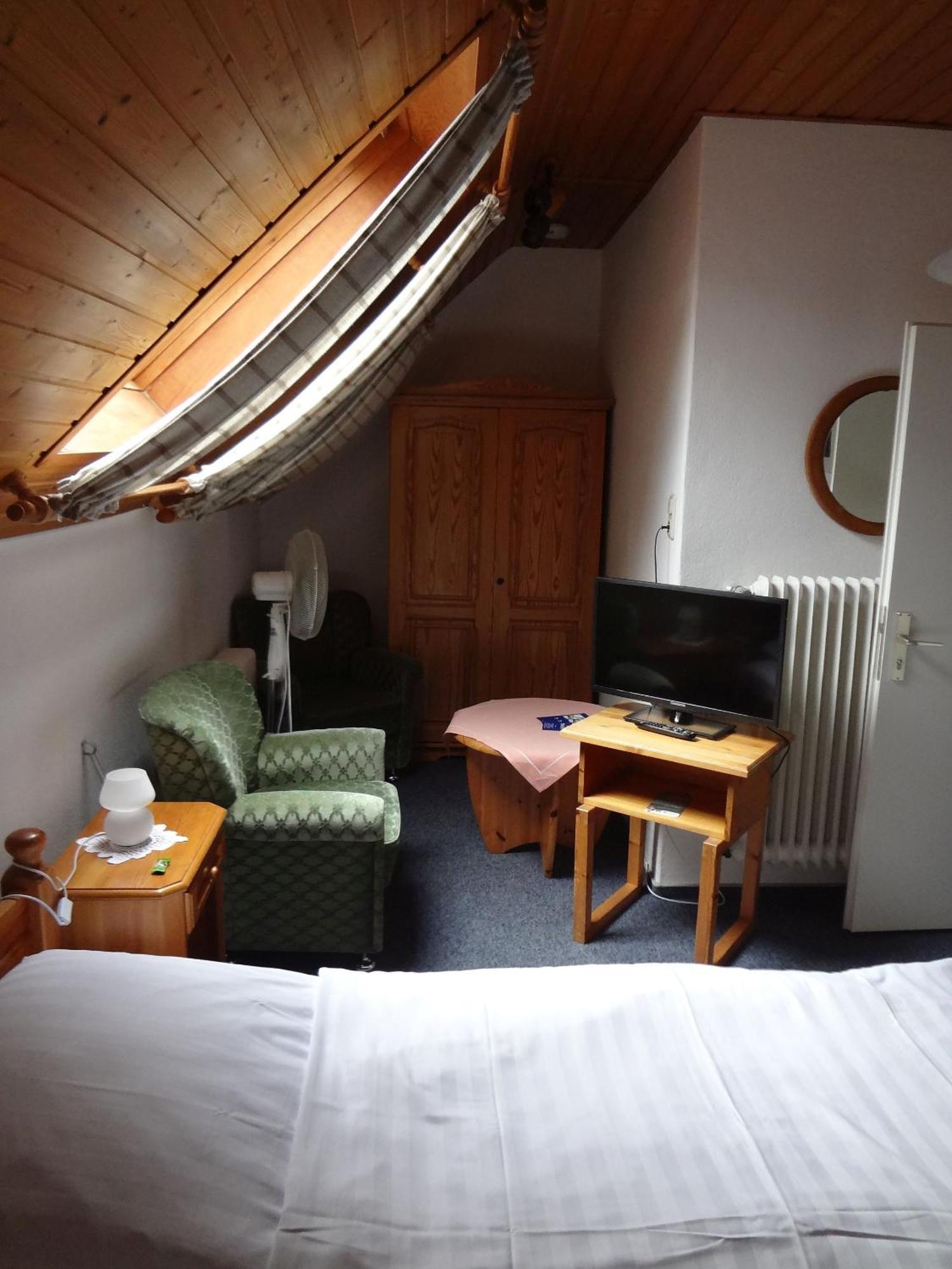 Hotel-Pension Stoeber Jever Extérieur photo
