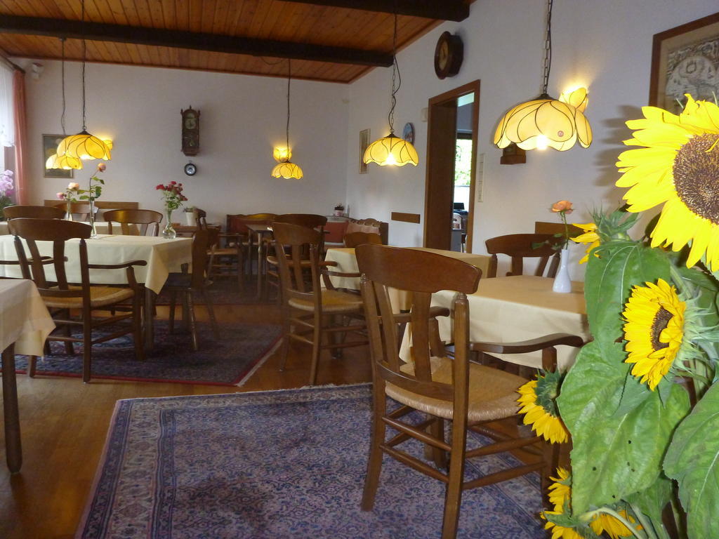 Hotel-Pension Stoeber Jever Extérieur photo