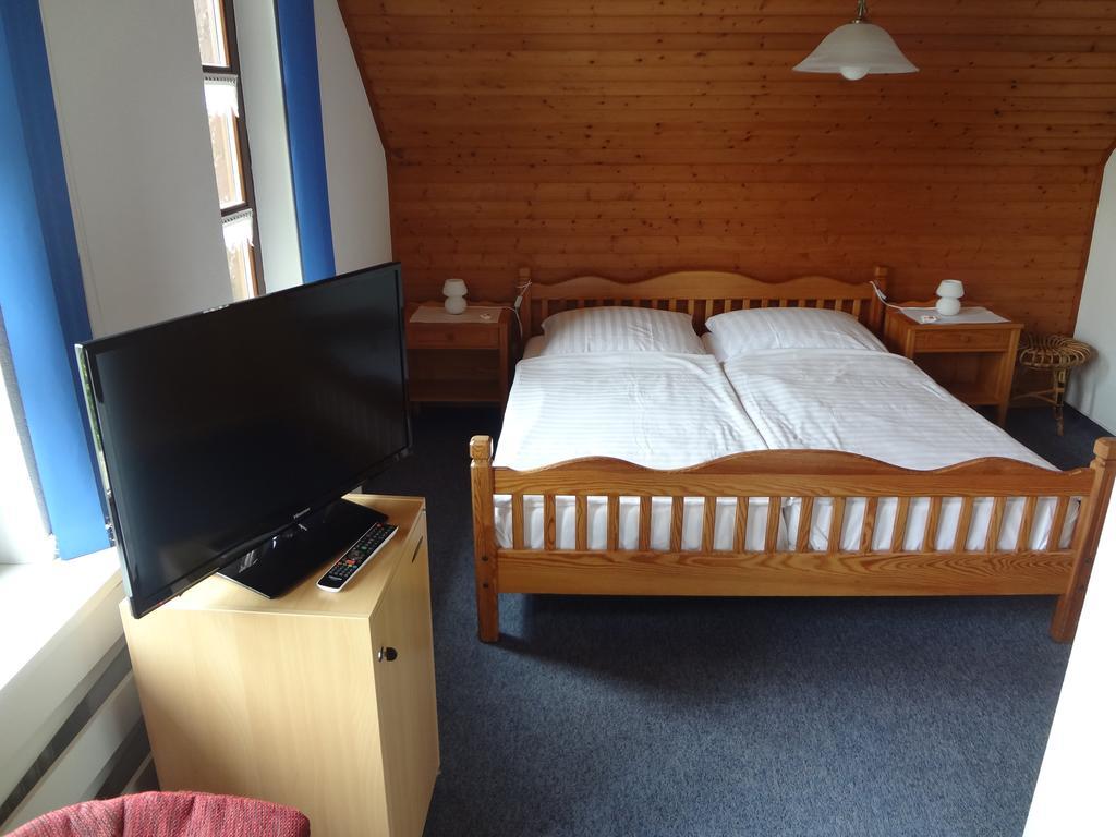 Hotel-Pension Stoeber Jever Extérieur photo