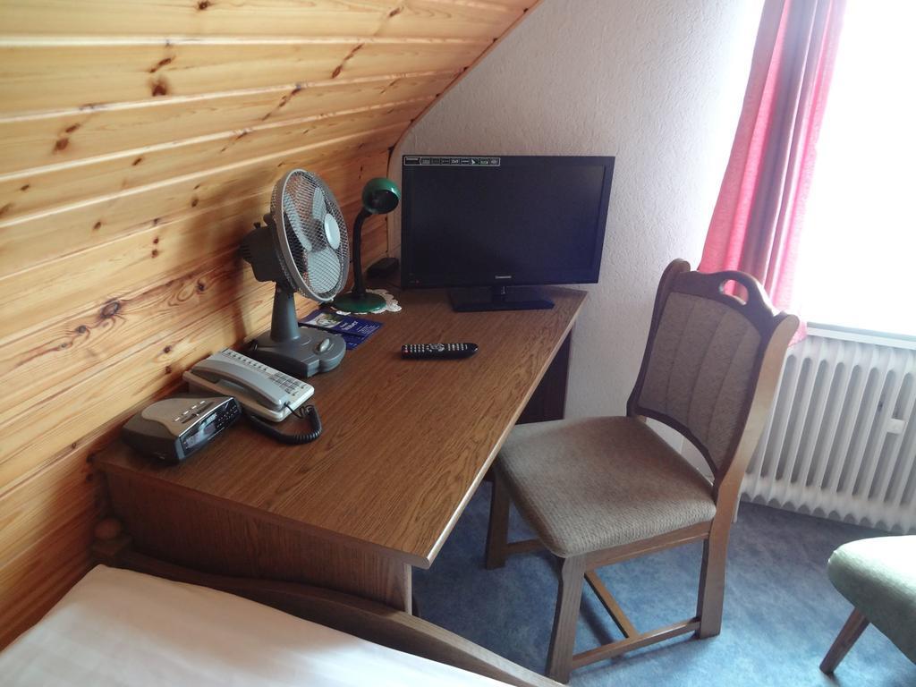 Hotel-Pension Stoeber Jever Extérieur photo